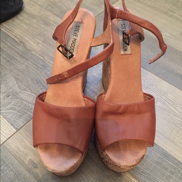 Brown Wedges - Picture 2 of 2